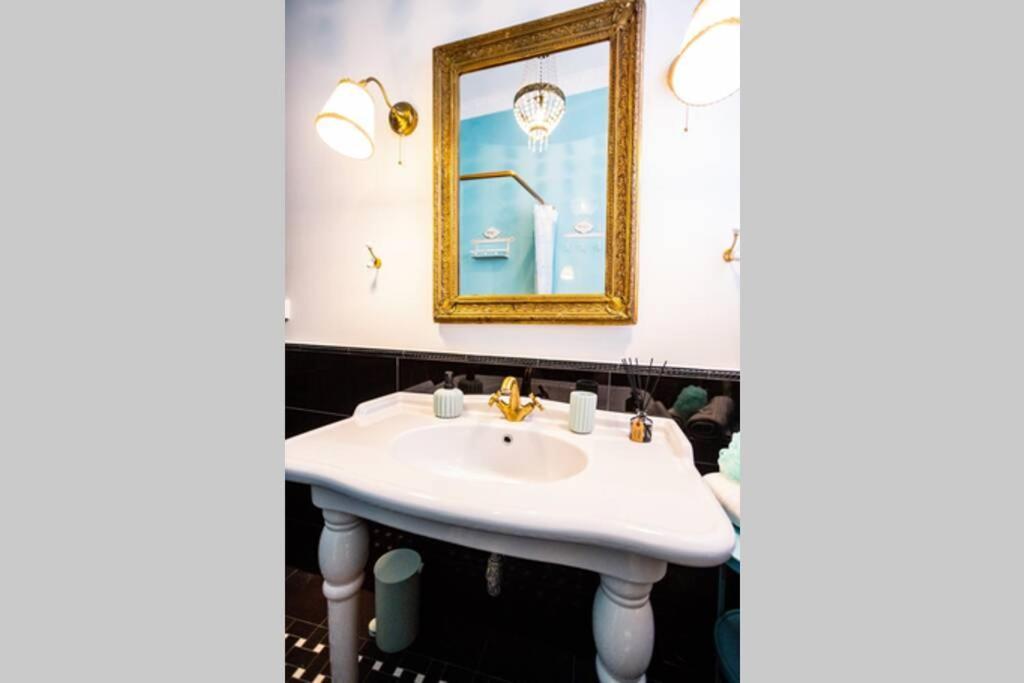 Luxurious Apartment Bella Lux In City Center With Free Parking Included! Split Exterior photo